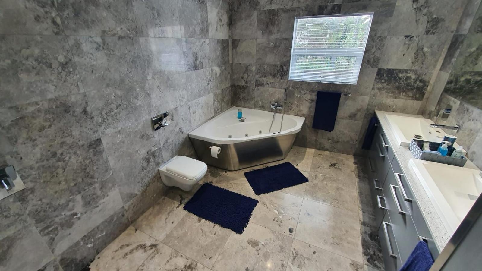 Villa Marble Blue